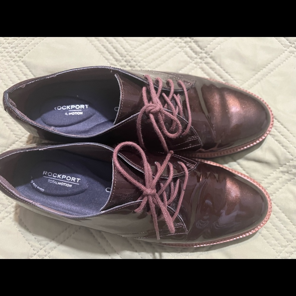 Rockport Oxford lace shoes 8.5 in  brown patent leather